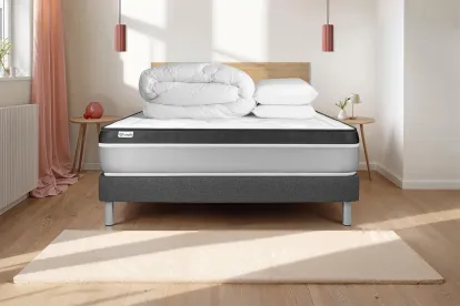 Pack lit complet 140x200 cm - Matelas + Sommier Gris (en kit) + 2 oreillers + Couette - Vital Ergo