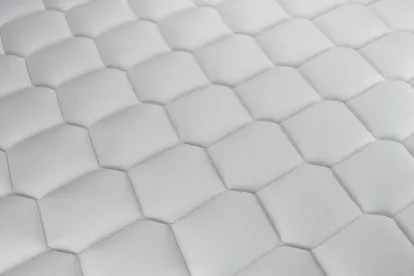 Pack lit complet 180x200 cm - Matelas + Sommier Gris (en kit) + 2 oreillers + Couette - Vitalspring Zen